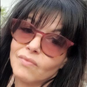 Meet your Posher, Marguerite